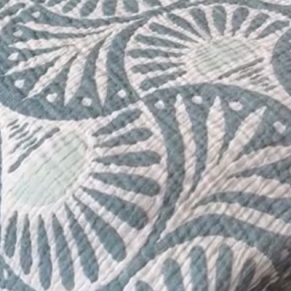 Ginkgo Deco Leaf Quilt 2 Side FLiPSiDE Green + Cream Patterned Quilt KING NEW - Picture 9 of 15